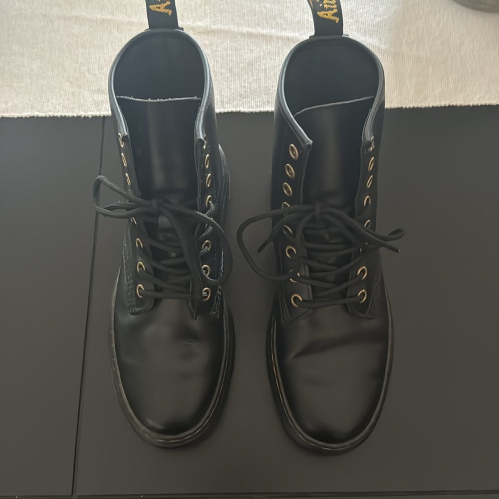 Dr. Martens Zavala Combat Boots. Women’s size 7. Color black - Picture 3 of 7